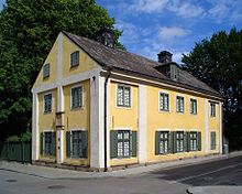 Linné's home in Uppsala stood on the grounds of the university's botanical garden.