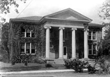 A Biblioteca Carnegie, por volta de 1930