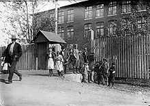 Деца работници в Меримак Милс в Хънтсвил, ноември 1910 г., фотографирани от Люис Хайн.