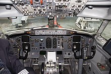 Cockpit i en 737-300  