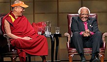Líderes em duas instituições religiosas, o Dalai Lama (budista) e o arcebispo Desmond Tutu (anglicano)