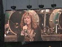 Coverdale vystupuje na Arrow Rock Festivalu 2008 v nizozemském Nijmegenu.  