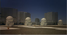 Os Quatro ATs em Paranal. Os telescópios da Unidade estão em segundo plano.