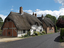Casas de campo na aldeia de East Garston, na Inglaterra