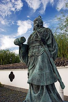 Socha Sun Tzu v meste Jurihama, Tottori, v Japonsku