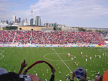 Utsikt över stadion omedelbart efter att Toronto FC gjorde sitt första mål i klubbens historia den 12 juni 2007.  