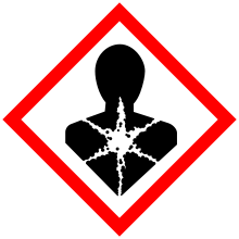 Denna symbol visar att ett ämne är skadligt för människors hälsa. Detta inkluderar ämnen som orsakar fosterskador.  