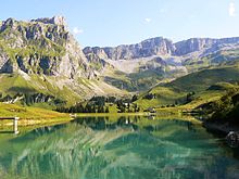 Lago al norte de la montaña Glatten  