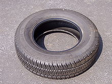 Un neumático para un coche