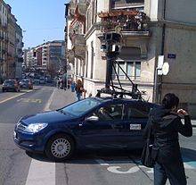 Coche de Google Street View en Génova, Italia.  