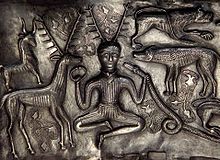 Изображение на рогата фигура върху котела от Гундеструп, посветено на бог Кернунос.