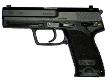 Een Heckler & Koch USP semi-automatisch pistool