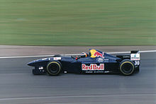 Frentzen rijdt voor Sauber tijdens de Grand Prix van Groot-Brittannië in 1995.  