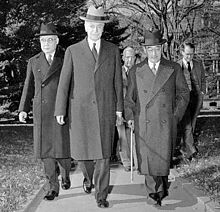 Secretary of State Hull (centre) with Japanese Ambassador Kichisaburō Nomura (left) and Special Envoy Saburō Kurusu (right) on their way to the White House, 20 November 1941.
