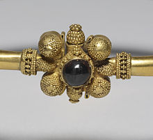 Hunnic garnet bracelet, 5th century.