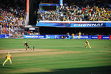 Uma partida de críquete da Premier League Twenty20 da Índia em 2008 entre os Chennai Super Kings e os Kolkata Knight Riders