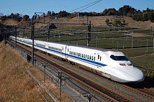 Hoge snelheid Shinkansen of Bullet treinen zijn een veel voorkomende vorm van vervoer in Japan.