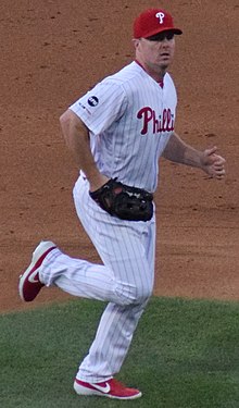 Bruce Philadelphia Philliesin kanssa vuonna 2019  