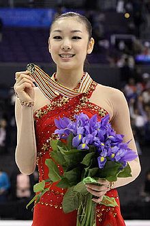 Kim com sua medalha de ouro no Campeonato Mundial de Patinagem Artística de 2009.