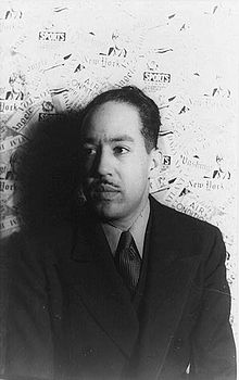 De schrijver Langston Hughes in 1936  