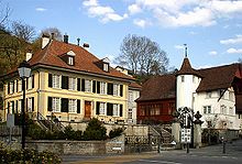 Nova Burghalde e antiga Burghalde em Lenzburg