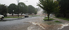 Lange en Mackenzie straten in Toowoomba overstroomd