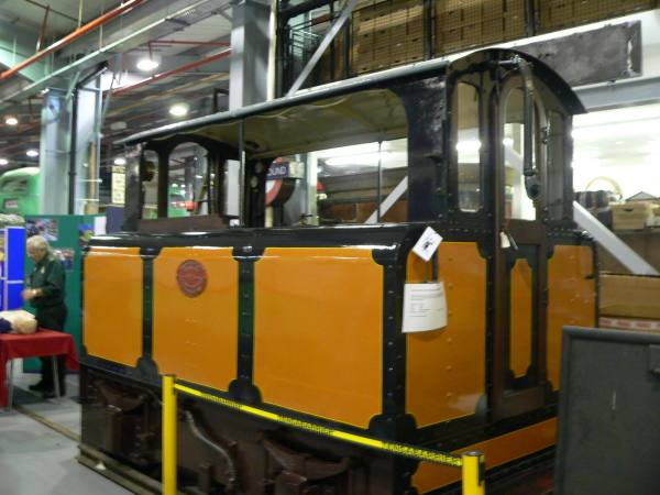 Lokomotíva C&SLR číslo 13 v depe Londýnskeho dopravného múzea v roku 2005