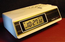 Relógio despertador LCD