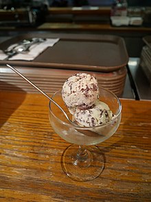 Înghețată de ciocolată cu mentă  