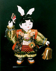 Μια μπισκέ κούκλα του Momotarō