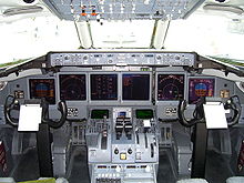 Pilotska kabina letala AirTran Airways 717-200, 2006