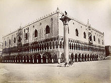 Doge's Palace in Venice (from 1340), one of the most famous Gothic secular buildings