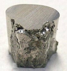 Een stuk nikkel metaal  