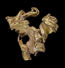 En guldklump, et stykke guld, der er fundet i naturen