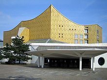 A Filarmônica de Berlim foi construída nos anos 80 em Berlim como um lar para a Orquestra Filarmônica de Berlim