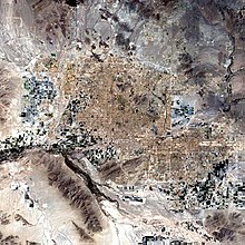 Satellietbeeld van het Phoenix Metro Area in 2002.