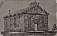 A Igreja Congregacional Plymouth em Lawrence foi a primeira igreja no território do Kansas.