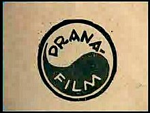 O logotipo original da Prana Film.