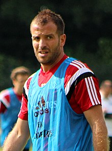 Rafael van der Vaart returned to Hamburg in 2012 and became a "symbolic figure" of decline for some observers until his departure in 2015
