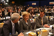Angela Merkel between the CSU politicians Ramsauer (left) and zu Guttenberg, 2008