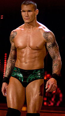 Randy Orton memenangkan Royal Rumble 2009