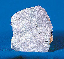 Um espécime de Rhyolite