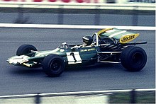 Jochen Rindt conduciendo un Lotus de Fórmula 2 en 1970 en Nürburgring