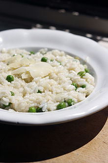 En ret med risi e bisi, en venetiansk variant af risotto