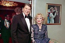 Davis with Ronald Reagan (1987)