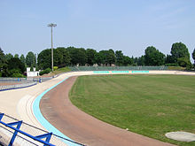 Na Vélodrome v Roubaix se jede posledních 750 metrů závodu.  
