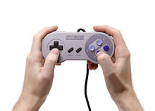 Miyamoto was verantwoordelijk voor het controllerontwerp van de Super Famicom/Nintendo. De L/R-knoppen waren een primeur voor de industrie en zijn sindsdien gemeengoed geworden.  