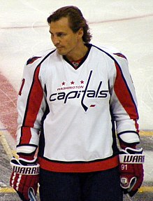 Sergei Fedorov scoorde alle doelpunten van de Red Wings in een 5-4 overtime overwinning tegen de Washington Capitals; hij kwam uiteindelijk in 2008 bij laatstgenoemde ploeg terecht.  