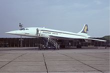 Concorde G-BOAD of British Airways with one-sided livery of Singapore Airlines (1979)