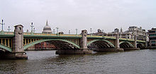 Jembatan Southwark dan Katedral Santo Paulus